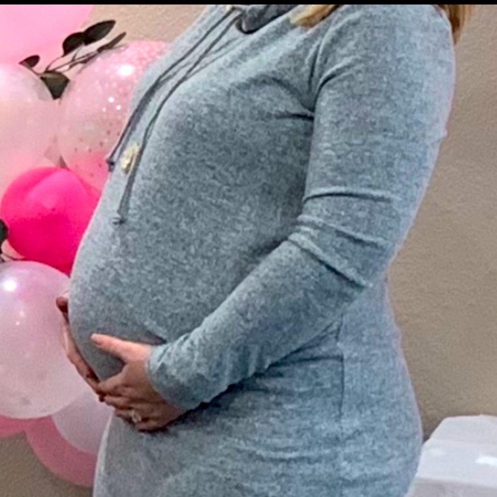 Long sleeve maternity dress.